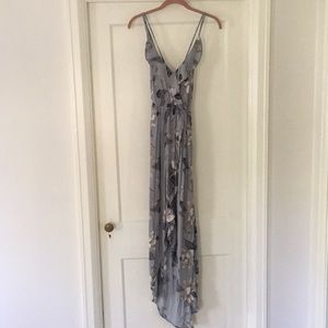 ASTR THE LABEL Floral Maxi Dress